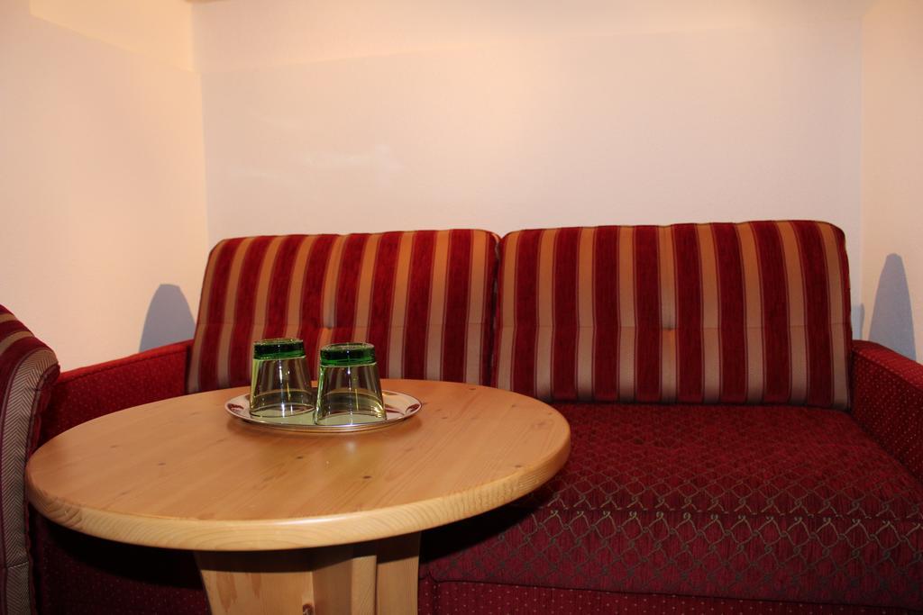 קאפל Hotel Hoellroah מראה חיצוני תמונה